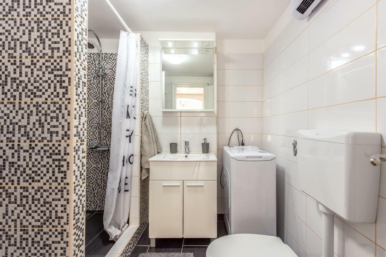 Apartment Lucija 巴卡尔 外观 照片